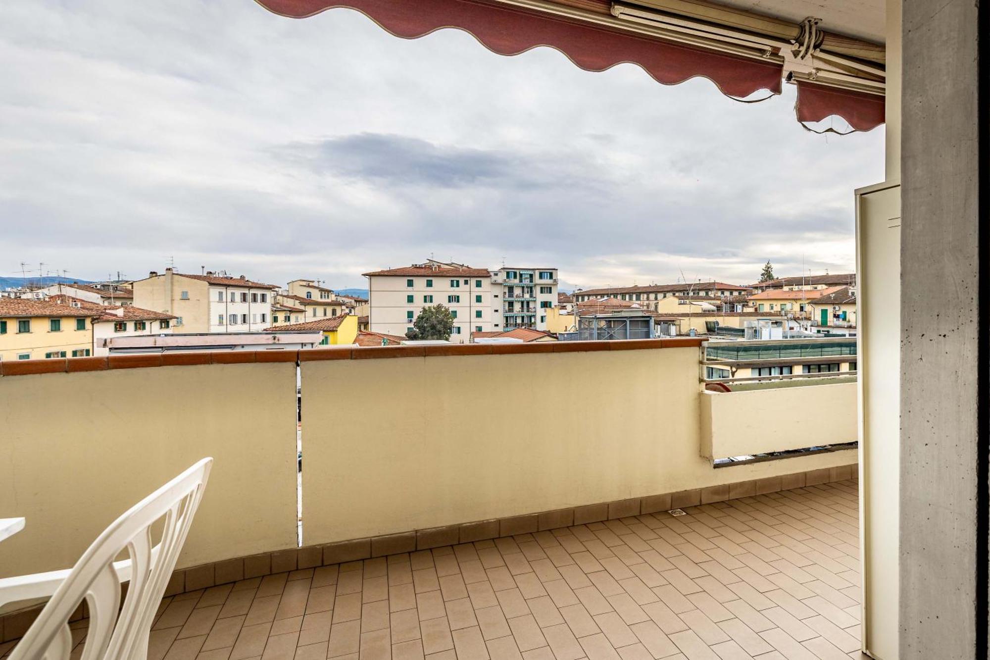 Yd Quiet Leopolda With Parking Apartamento Florencia