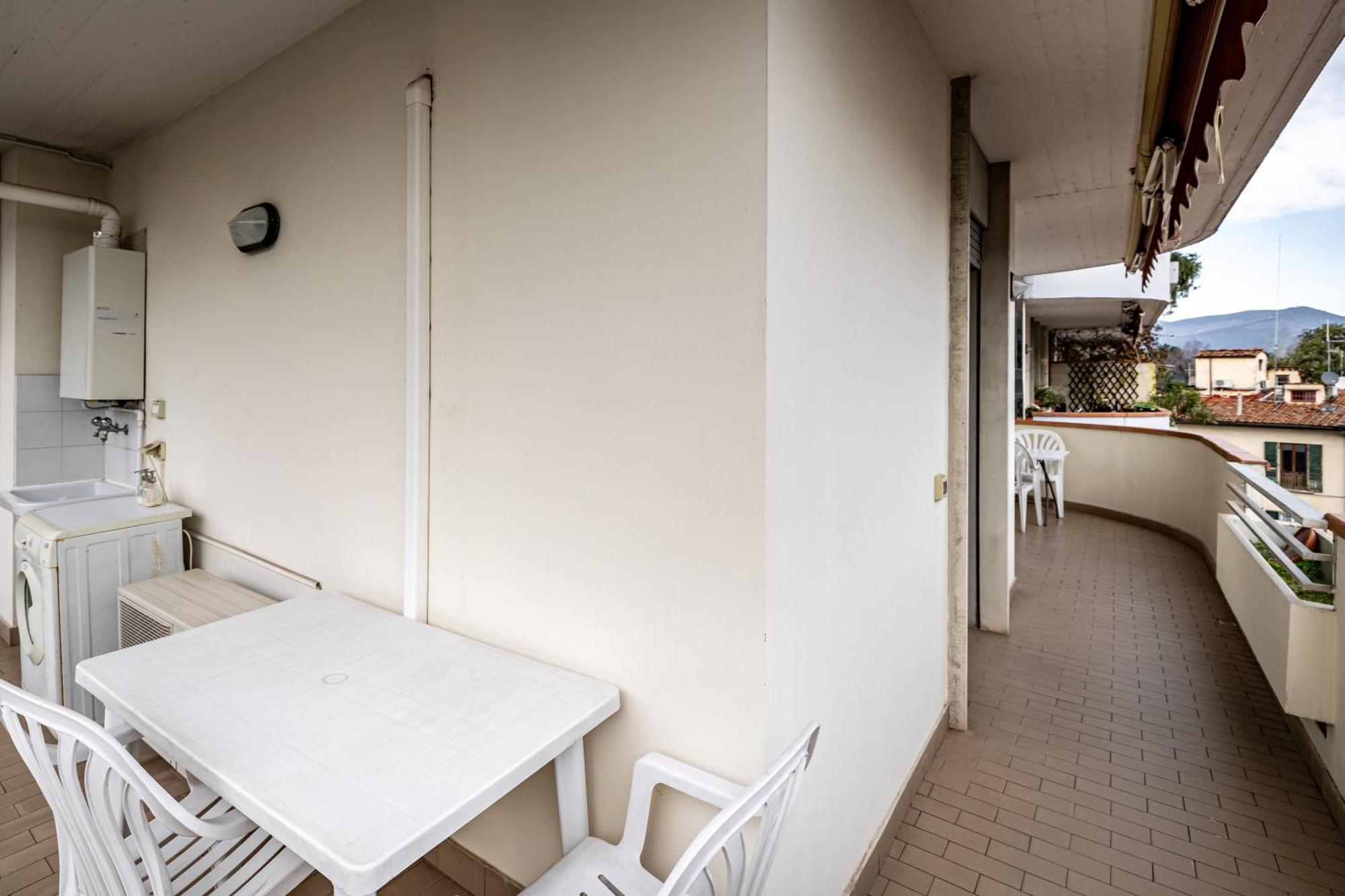 Yd Quiet Leopolda With Parking Florencia