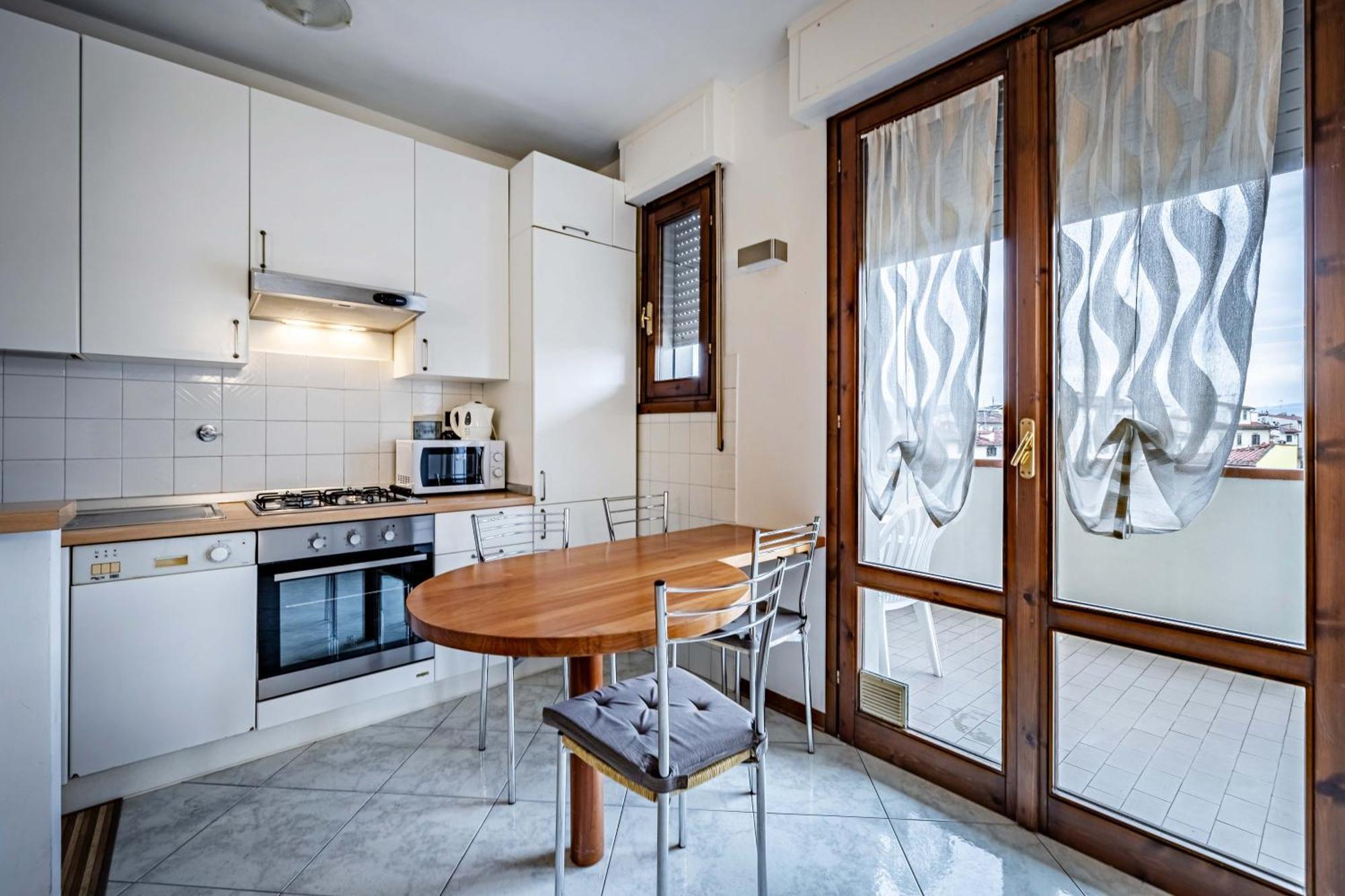 Yd Quiet Leopolda With Parking Apartamento Florencia