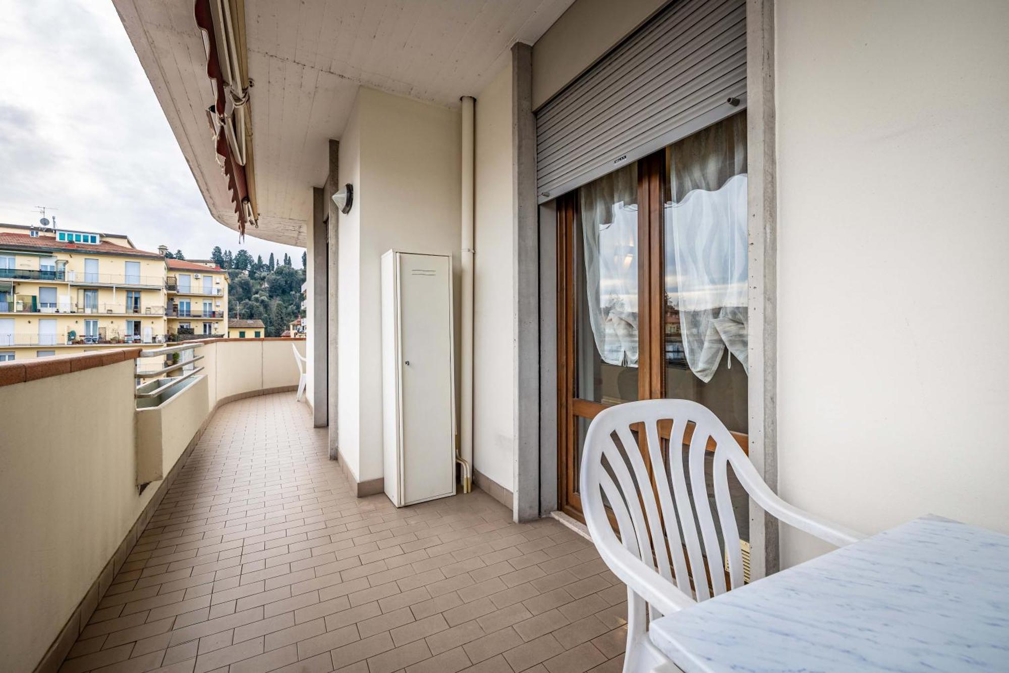 Yd Quiet Leopolda With Parking Apartamento Florencia